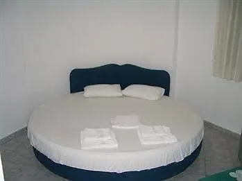 Anemomilos Hotel Santorini Island